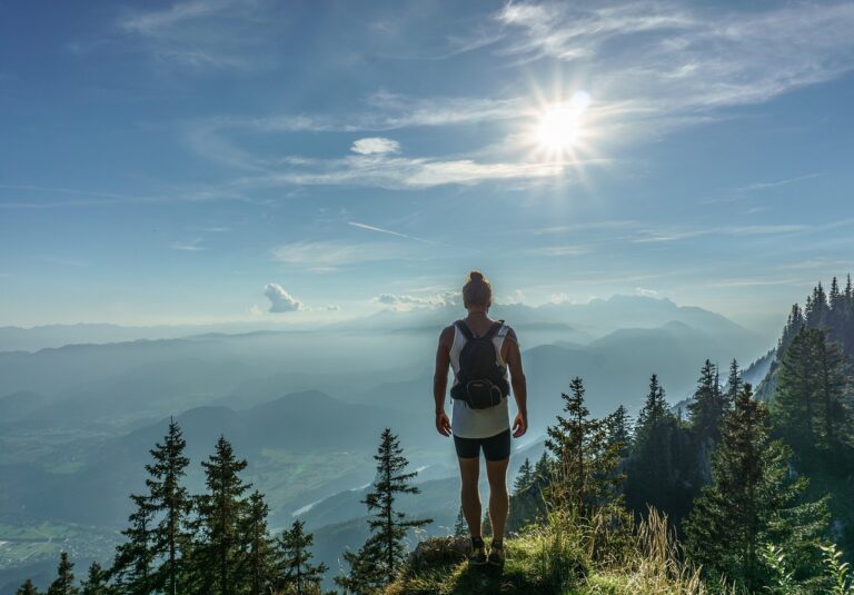 Hiker 918473 1280